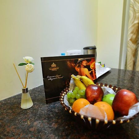 The Majestic Suites Calcutta Eksteriør billede
