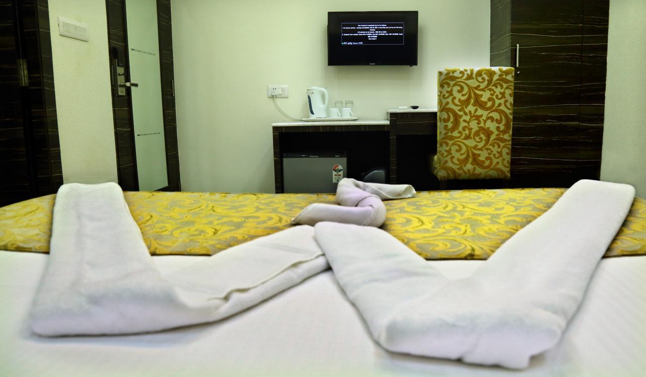 The Majestic Suites Calcutta Eksteriør billede